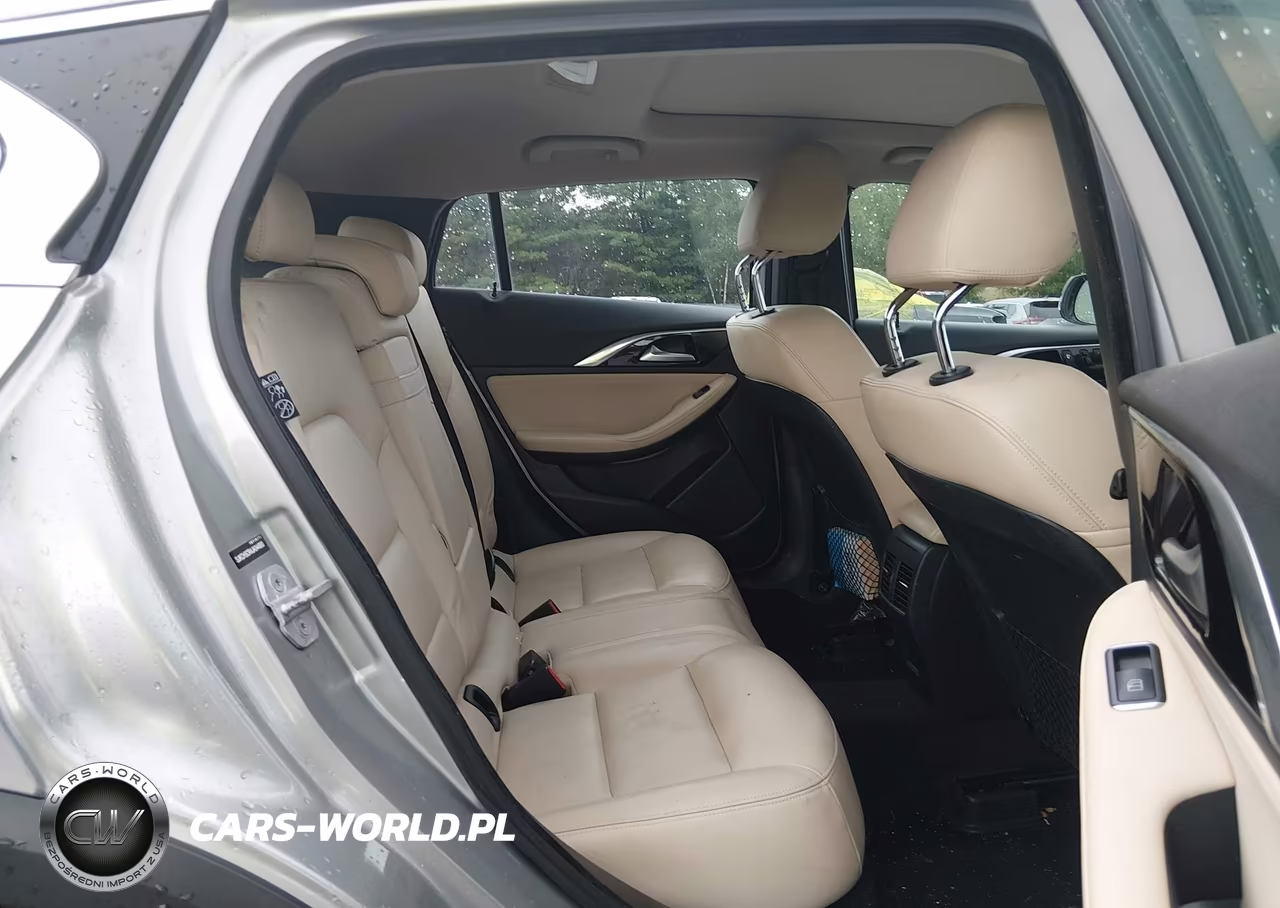 2018 Infiniti Qx30 Premium VIN:SJKCH5CR4JA044900 - 8
