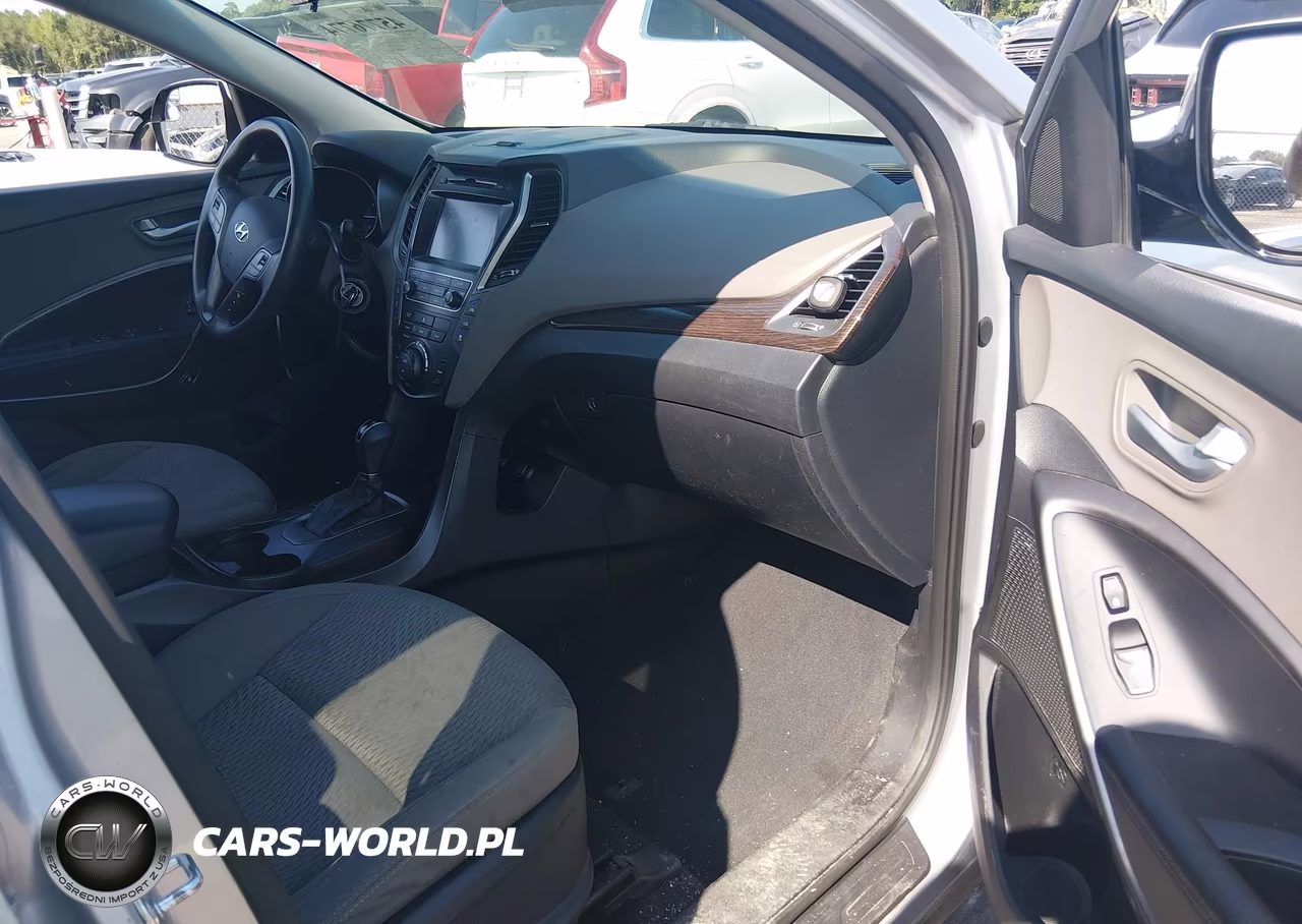 2017 Hyundai Santa Fe Se VIN:KM8SM4HF5HU194957 - 5