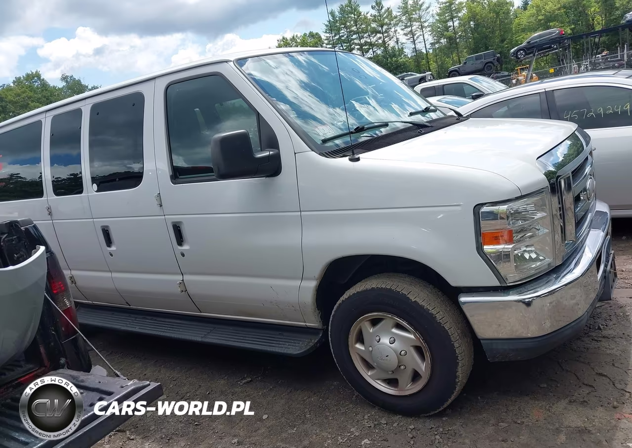 2014 Ford E-350 Super Duty Xlt