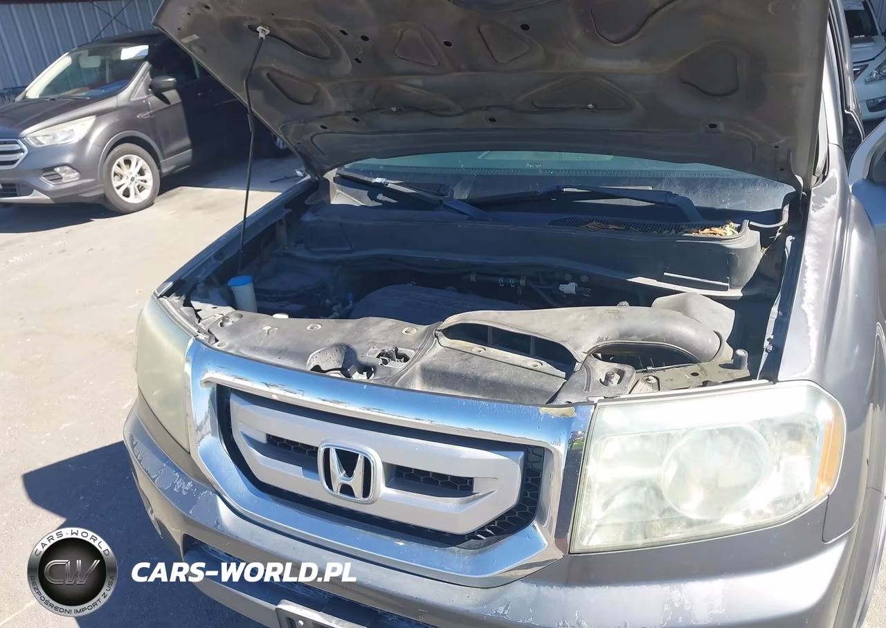 2011 Honda Pilot Touring VIN:5FNYF3H99BB015123 - 10
