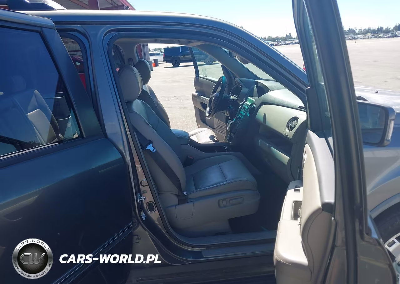 2011 Honda Pilot Touring VIN:5FNYF3H99BB015123 - 5