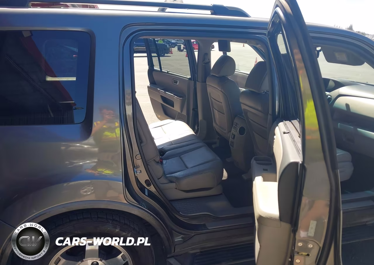 2011 Honda Pilot Touring VIN:5FNYF3H99BB015123 - 8