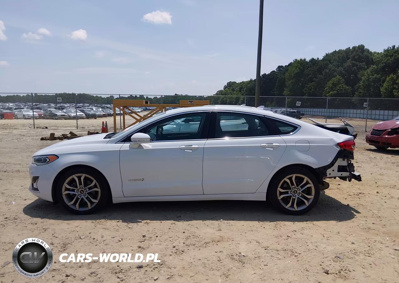 2019 Ford Fusion Hybrid Titanium VIN:3FA6P0RU8KR105583 - 14