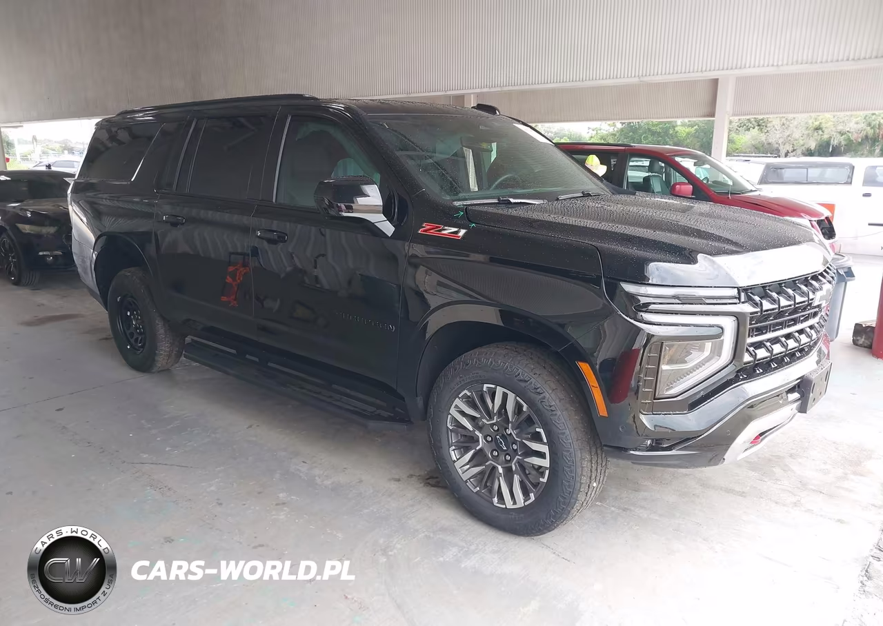 2025 Chevrolet Suburban 4Wd Z71 – zdjęcie 1 z 17