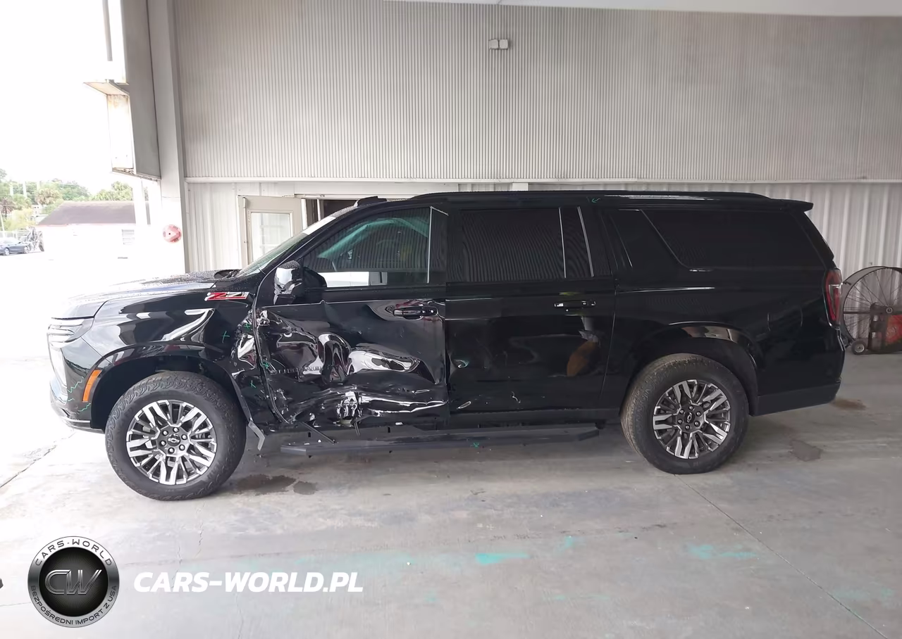 2025 Chevrolet Suburban 4Wd Z71 VIN:1GNS6DRD2SR282068 - 15