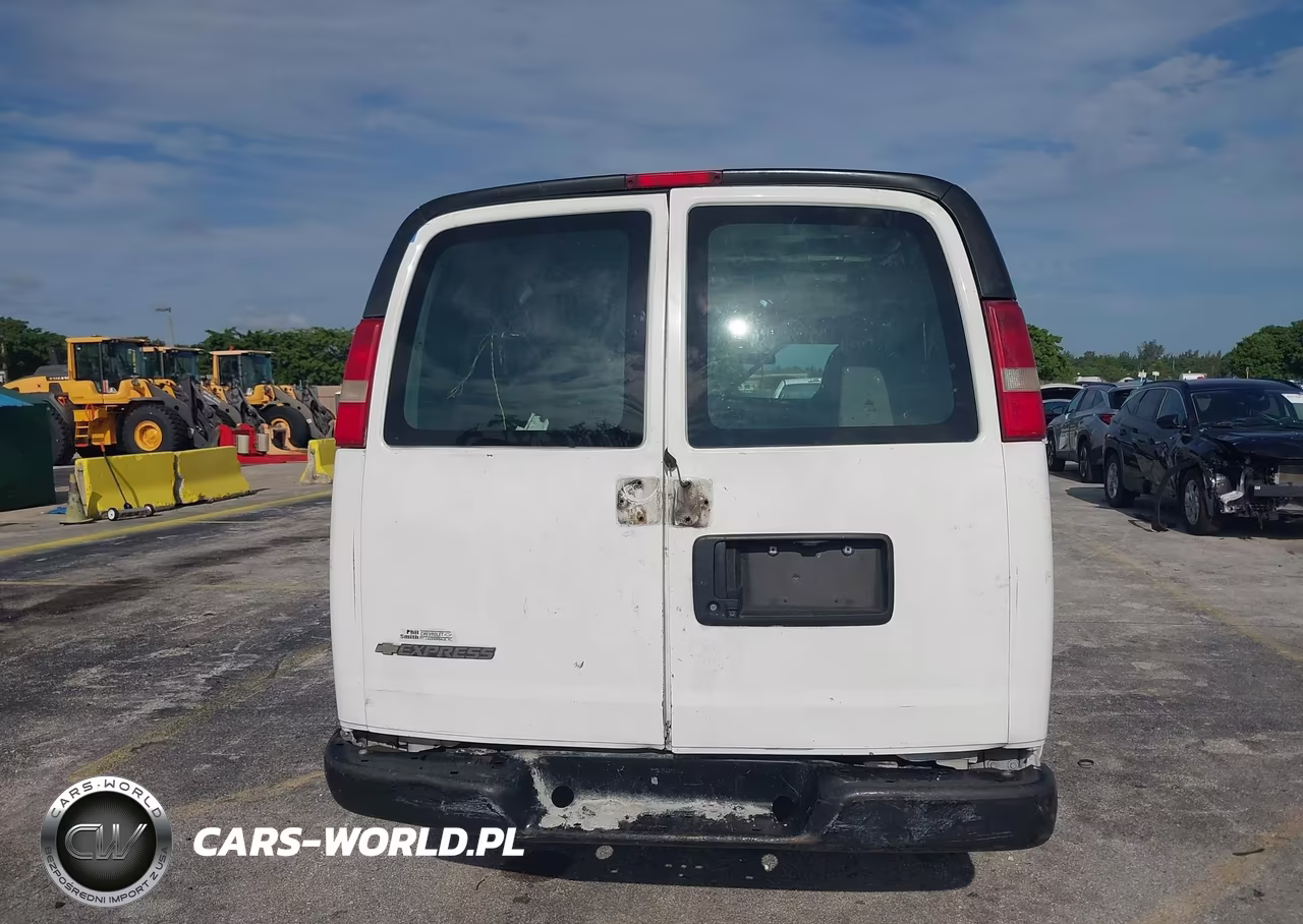 2019 Chevrolet Express 2500 Work Van VIN:1GCWGBFP5K1152097 - 16