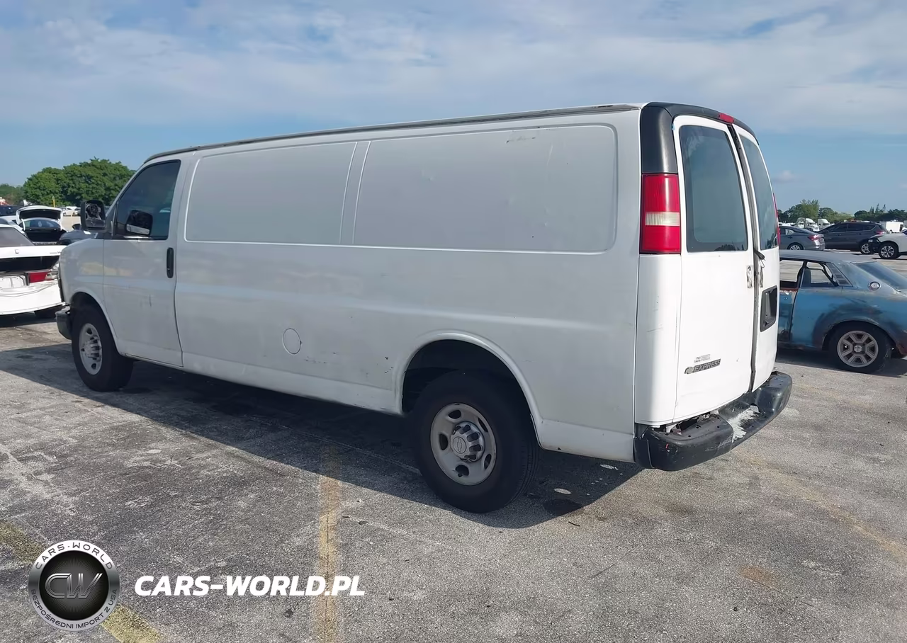 2019 Chevrolet Express 2500 Work Van VIN:1GCWGBFP5K1152097 - 3