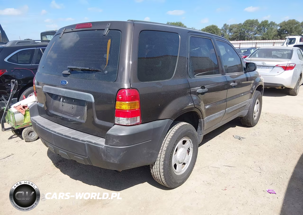 2007 Ford Escape Xls-Xls Manual VIN:1FMYU02Z67KB78783 - 4