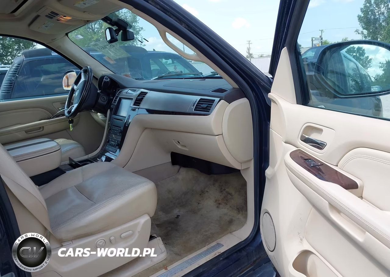 2007 Cadillac Escalade Standard VIN:1GYFK63817R351217 - 5