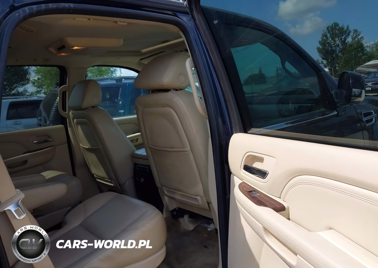 2007 Cadillac Escalade Standard VIN:1GYFK63817R351217 - 8
