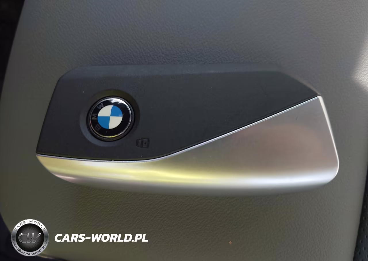 2026 BMW X1 xDrive28I VIN:WBX73EF09T5502073 - 11