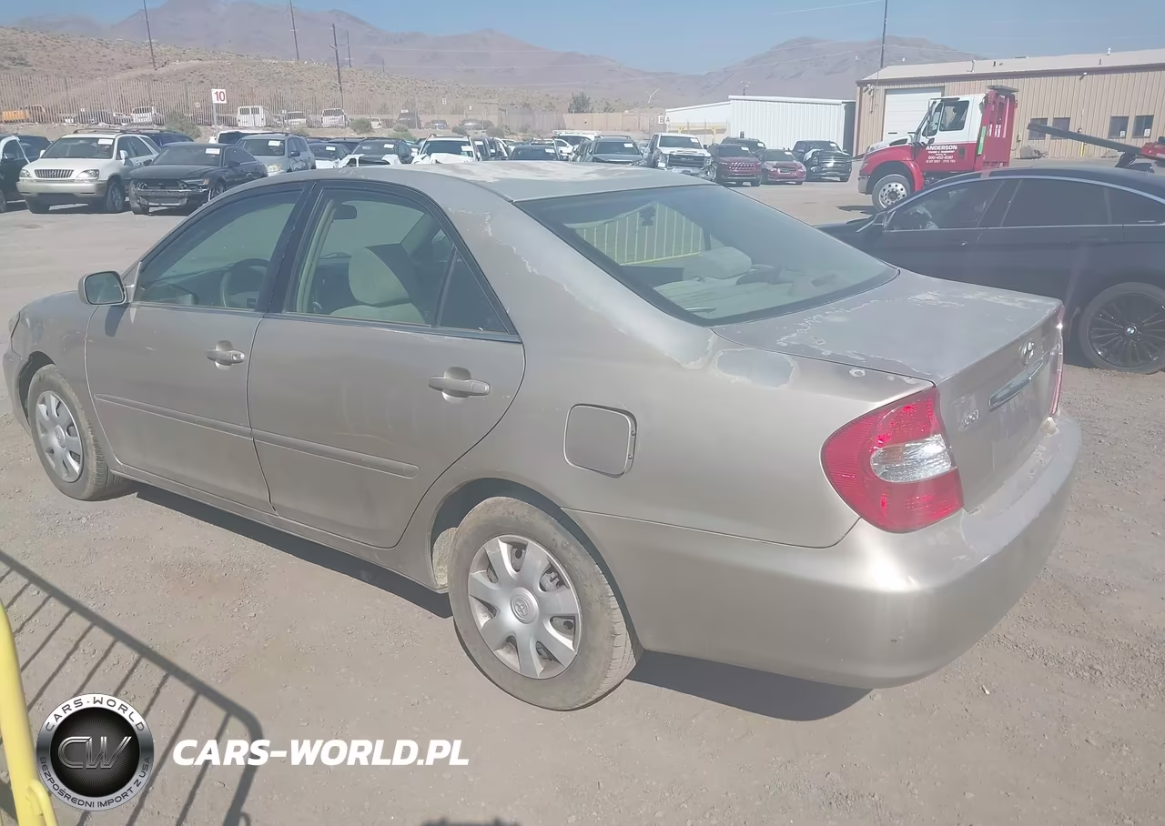 2003 Toyota Camry Le VIN:4T1BE32K13U160908 - 3