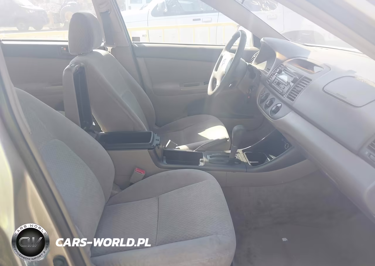2003 Toyota Camry Le VIN:4T1BE32K13U160908 - 5