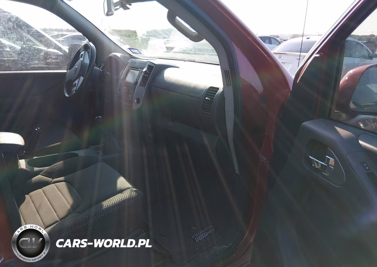 2017 Nissan Frontier Pro-4X VIN:1N6AD0EVXHN745928 - 5