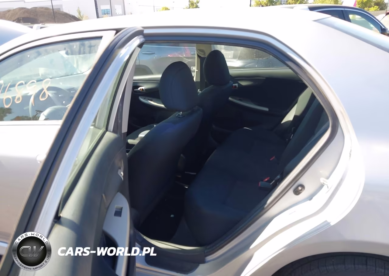 2010 Toyota Corolla S VIN:2T1BU4EE8AC516798 - 8