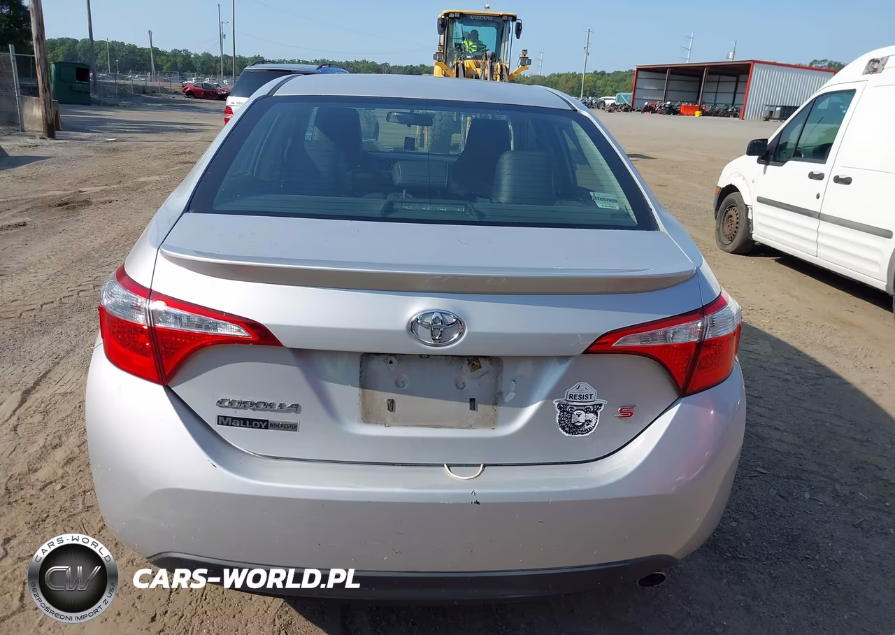 2015 Toyota Corolla S Plus VIN:2T1BURHE1FC300632 - 15