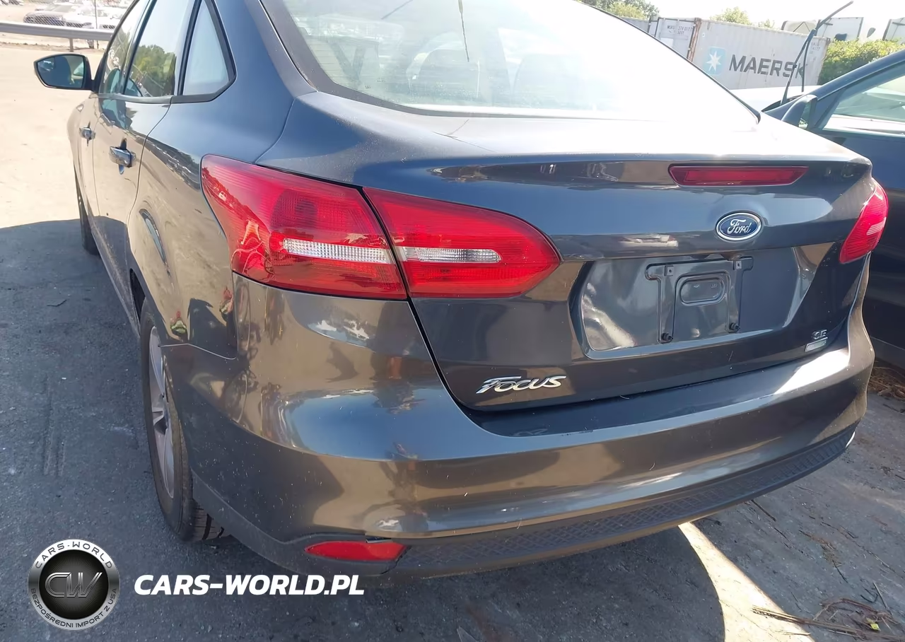 2017 Ford Focus Se VIN:1FADP3FE9HL269504 - 6
