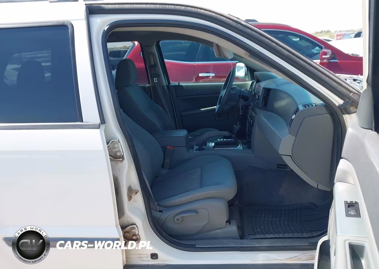 2007 Jeep Grand Cherokee Laredo VIN:1J8GS48K47C516031 - 5