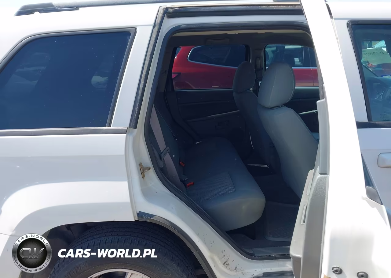 2007 Jeep Grand Cherokee Laredo VIN:1J8GS48K47C516031 - 8
