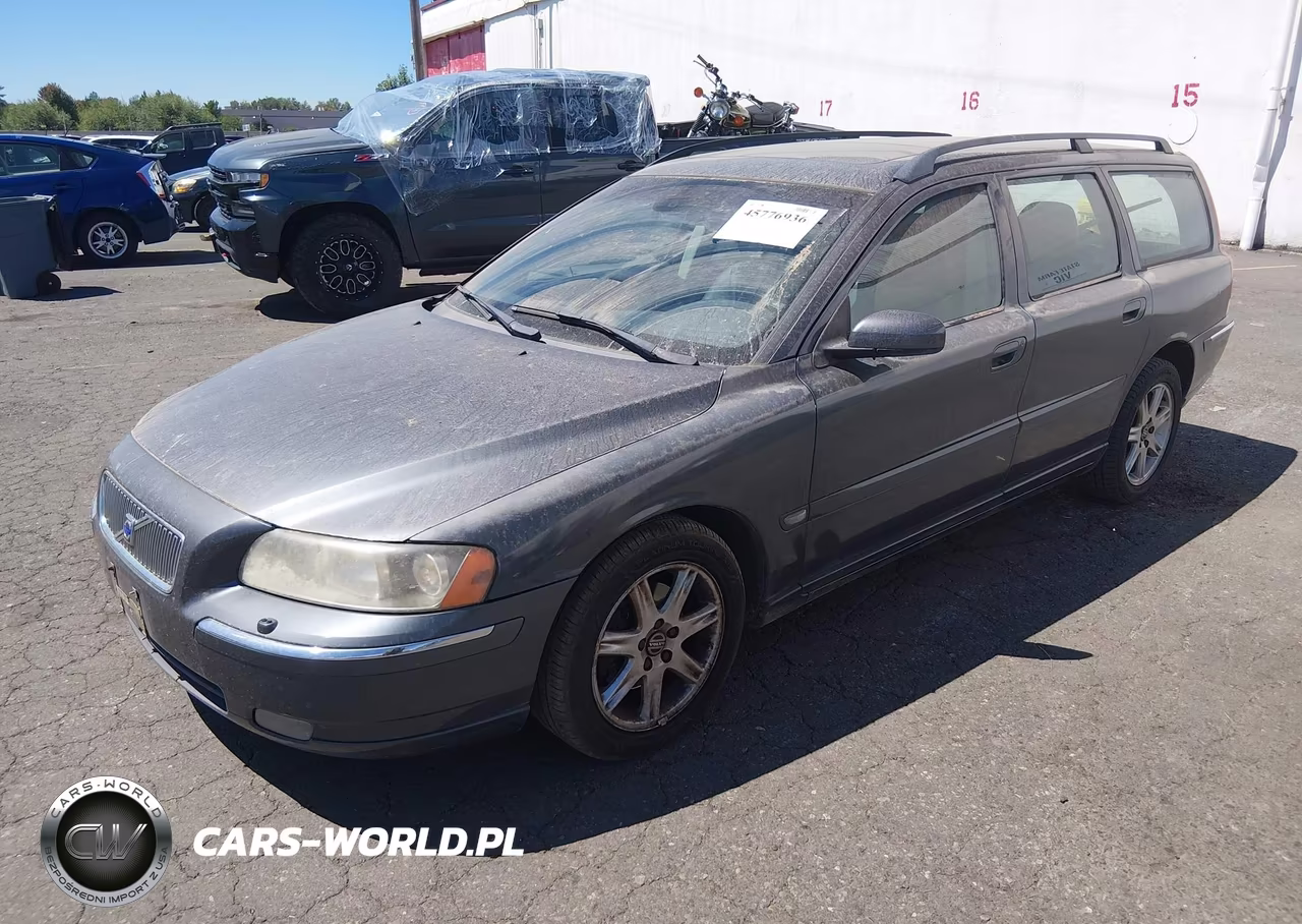 2005 Volvo V70 2.5T A-2.5T A Sr VIN:YV1SW592952470929 - 2