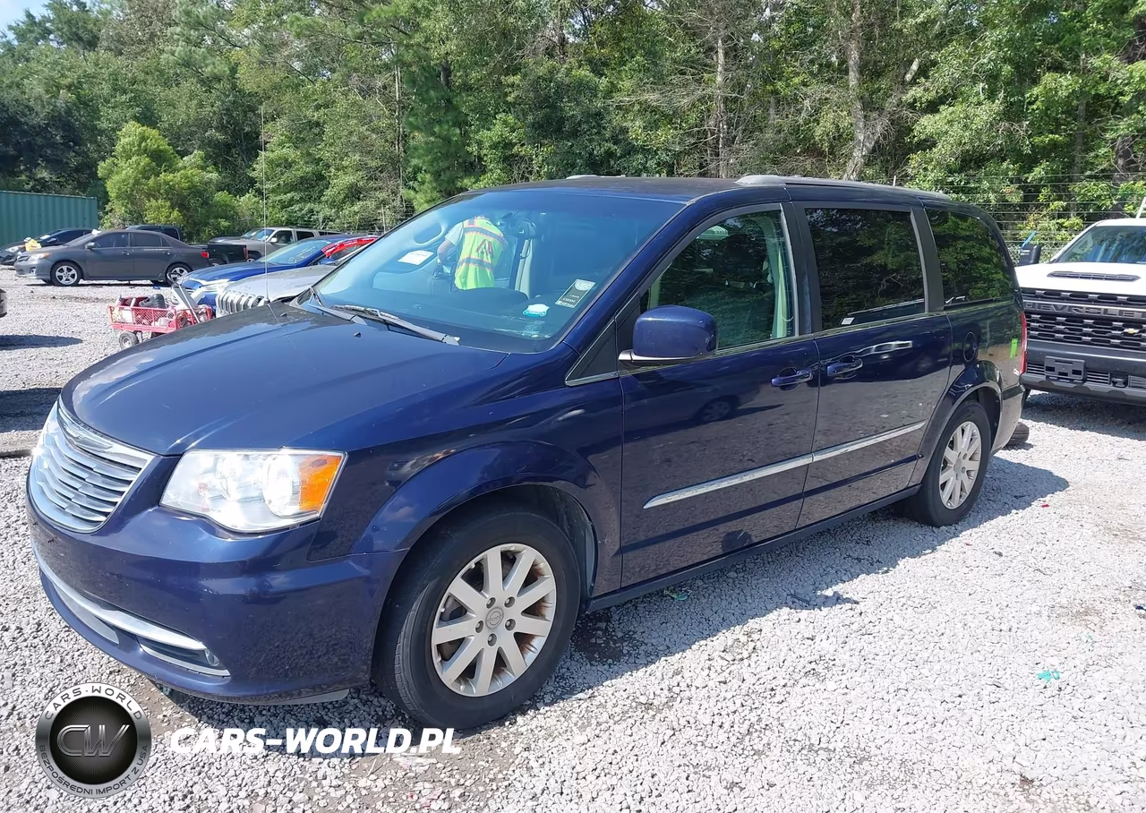 2015 Chrysler Town & Country Touring VIN:2C4RC1BG8FR731014 - 6
