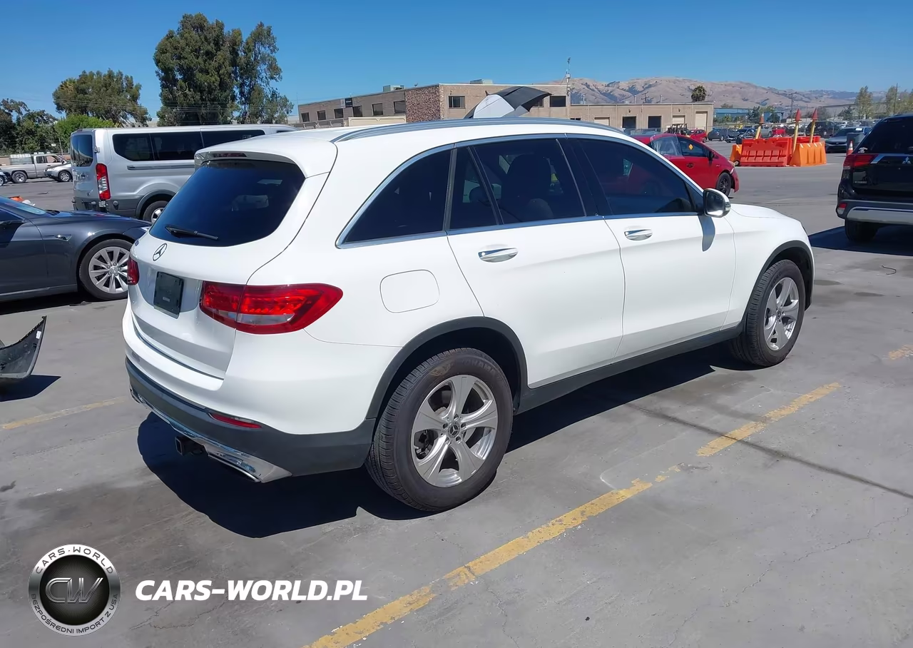 2017 Mercedes-Benz Glc 300 VIN:WDC0G4JB1HV011164 - 4
