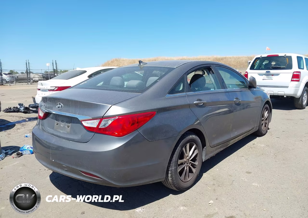 2011 Hyundai Sonata Gls VIN:5NPEB4AC5BH265194 - 4