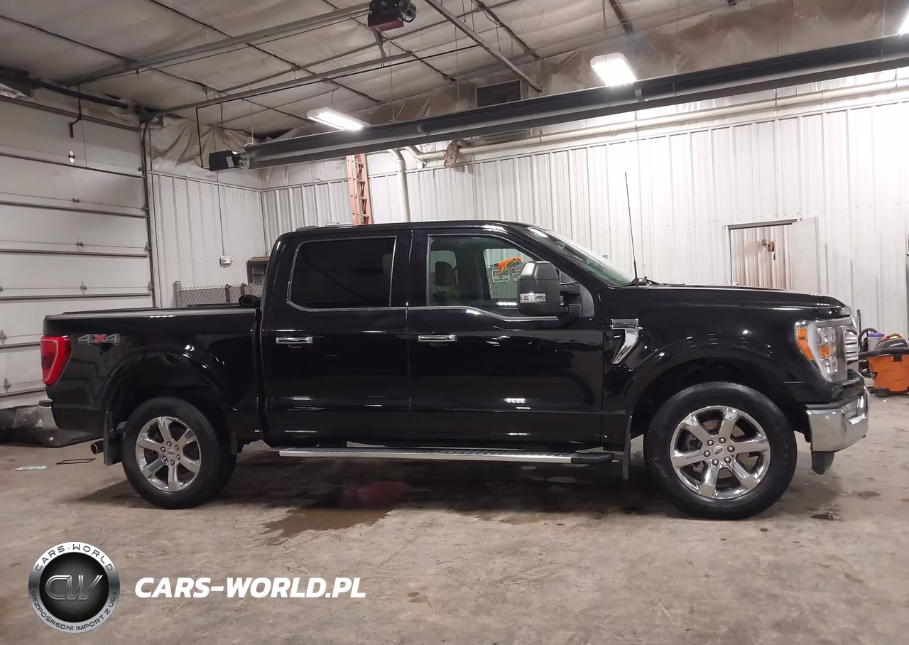 2023 Ford F-150 Xlt VIN:1FTFW1E84PFC32086 - 13