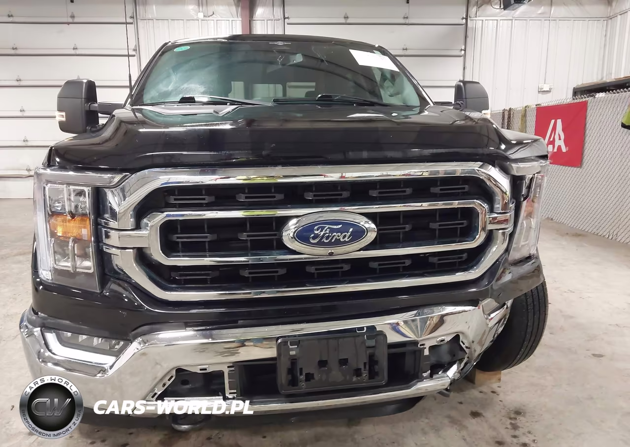 2023 Ford F-150 Xlt VIN:1FTFW1E84PFC32086 - 18