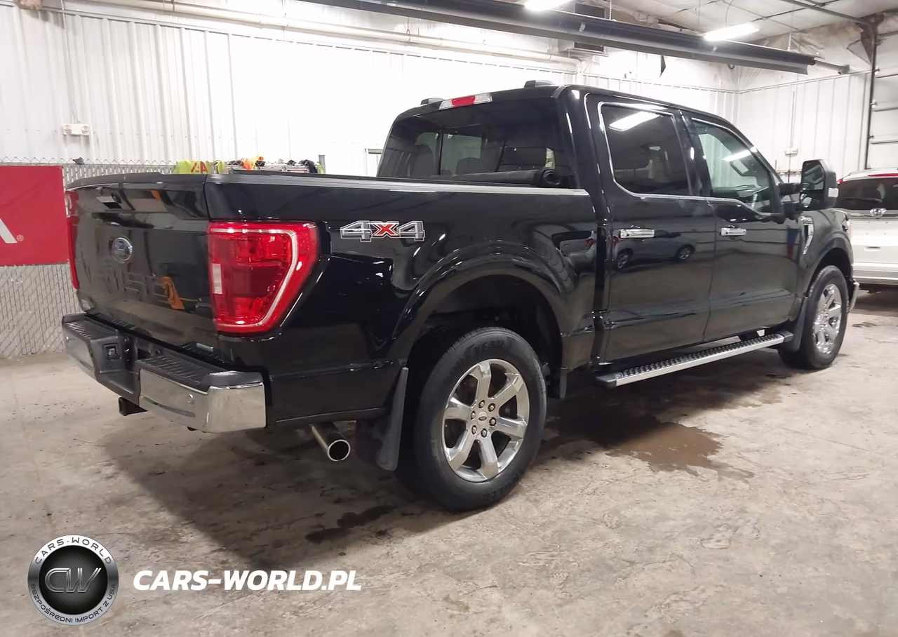 2023 Ford F-150 Xlt VIN:1FTFW1E84PFC32086 - 4