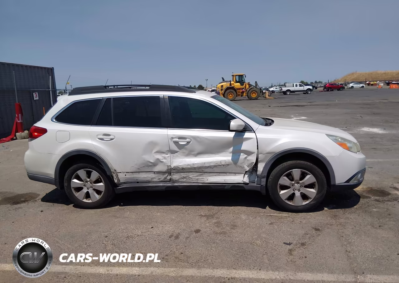 2012 Subaru Outback 2.5I Premium VIN:4S4BRBGCXC3225857 - 13