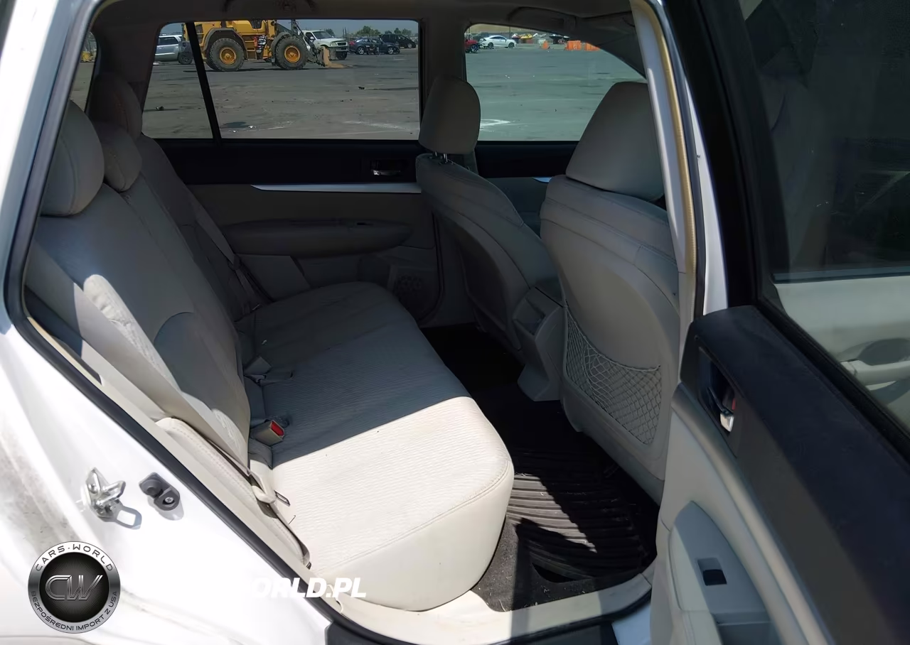 2012 Subaru Outback 2.5I Premium VIN:4S4BRBGCXC3225857 - 8