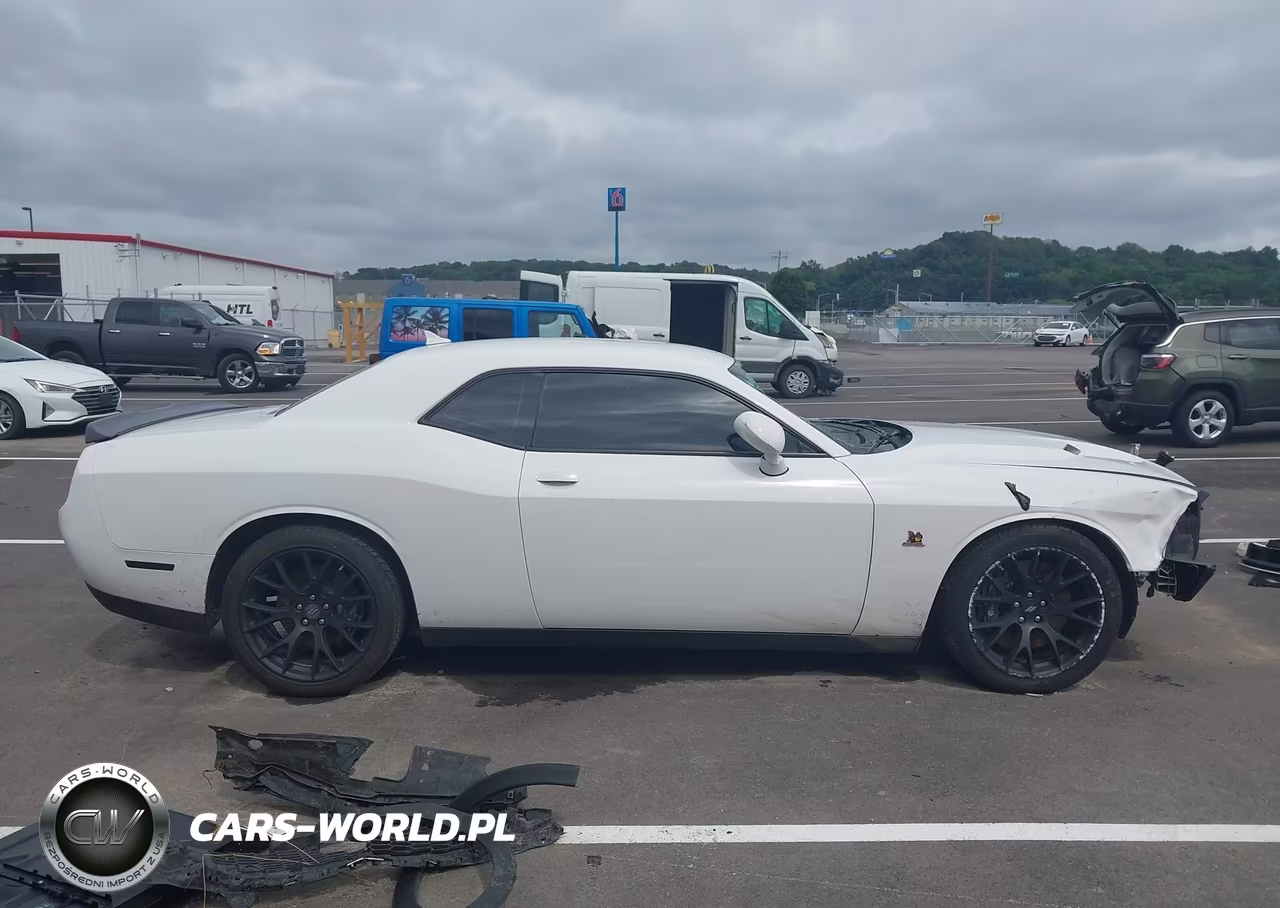 2017 Dodge Challenger R-T Scat Pack VIN:2C3CDZFJ8HH636408 - 12