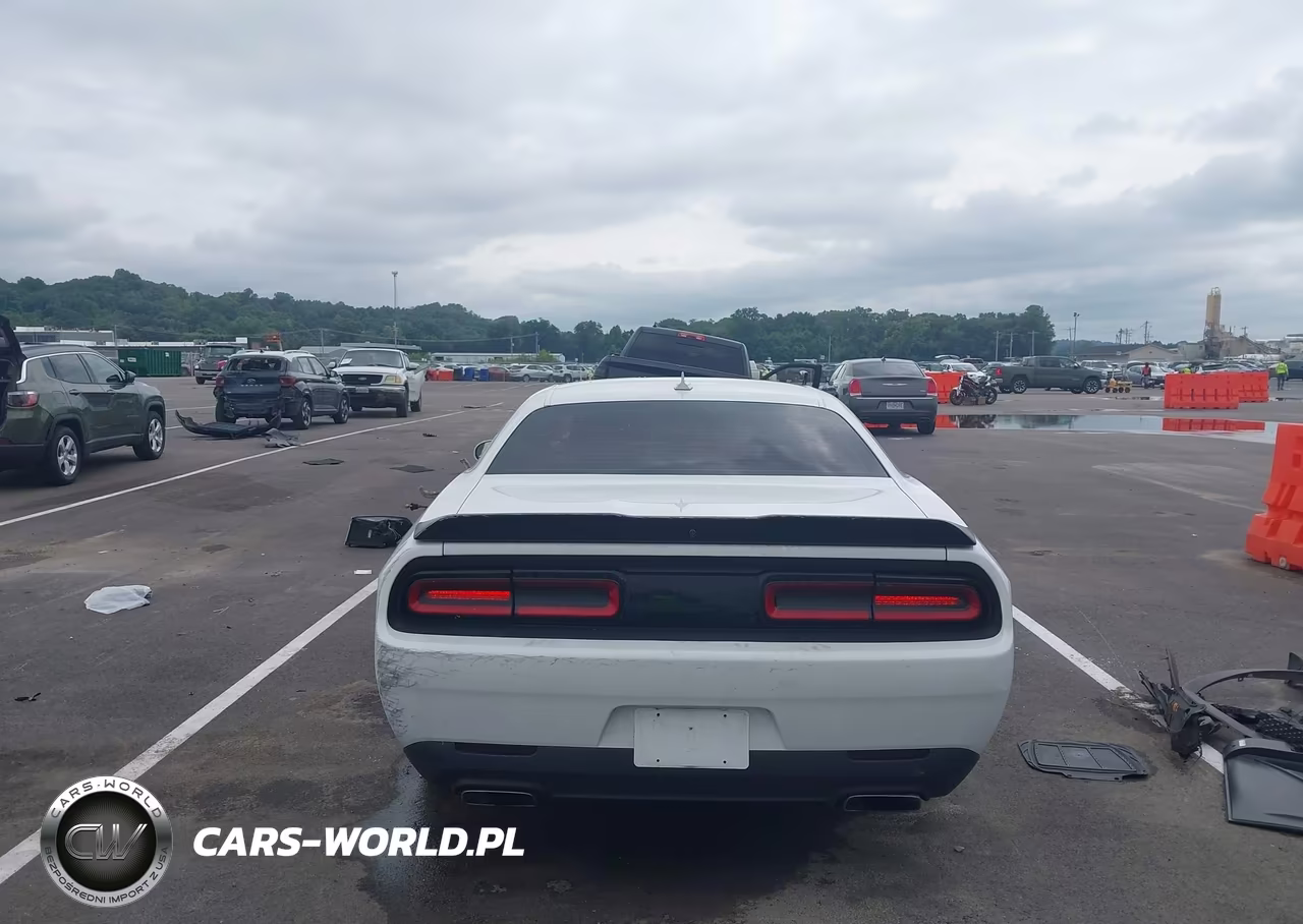 2017 Dodge Challenger R-T Scat Pack VIN:2C3CDZFJ8HH636408 - 15