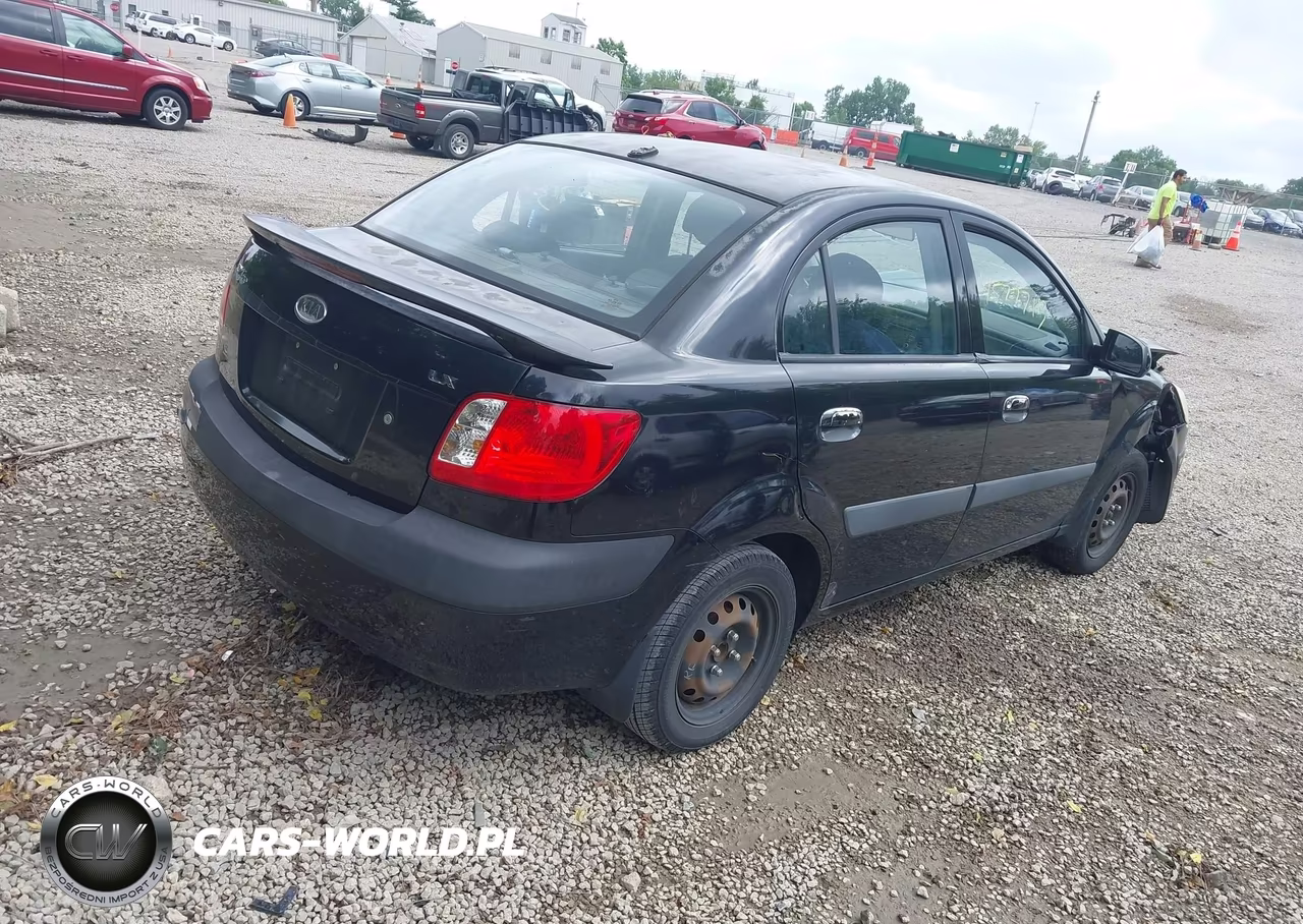 2009 Kia Rio Lx VIN:KNADE223296461553 - 4