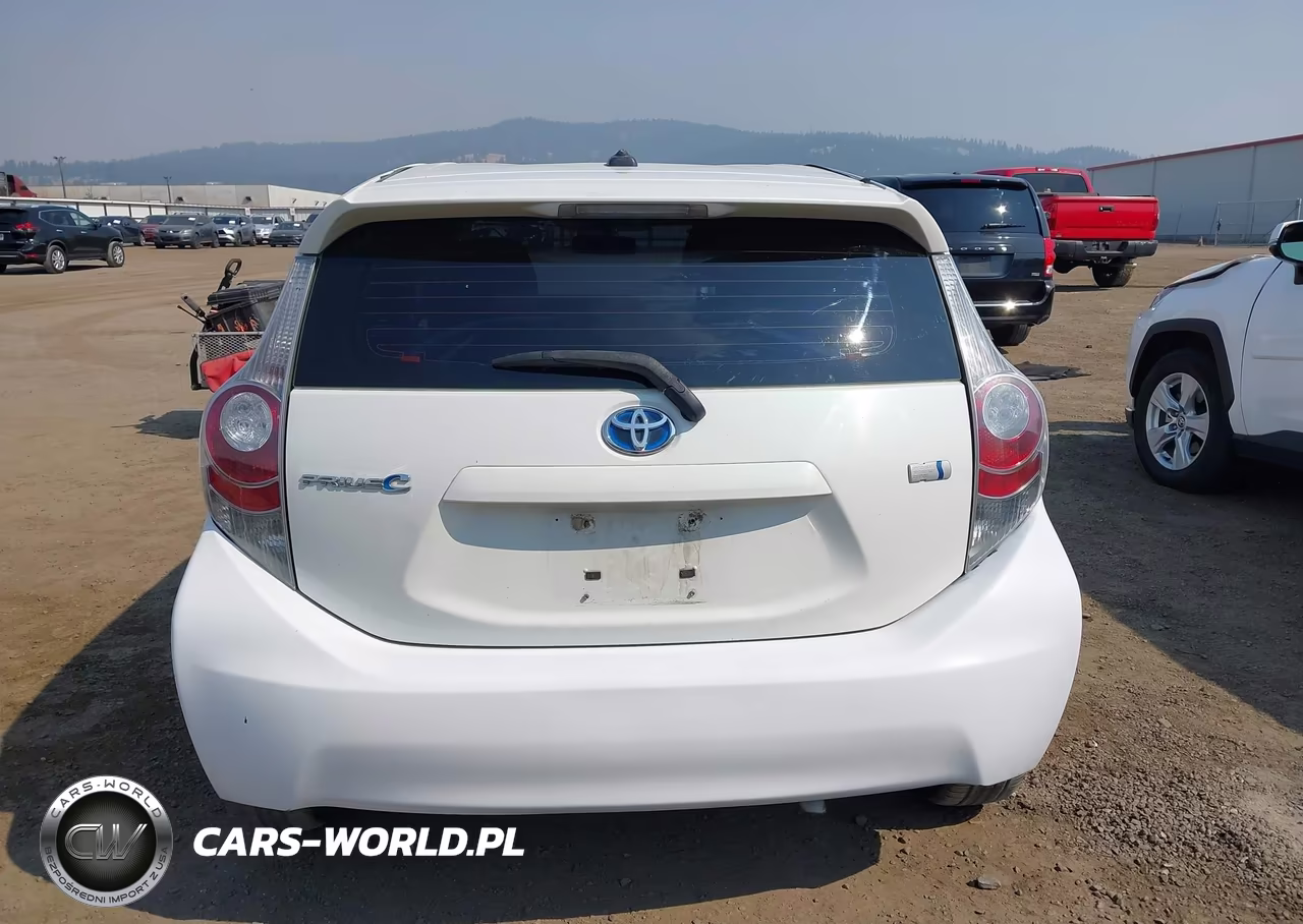 2012 Toyota Prius C Four VIN:JTDKDTB37C1506204 - 16