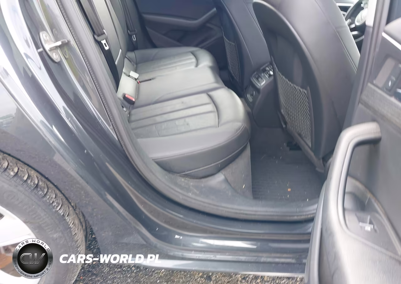 2019 Audi A4 45 Premium VIN:WAUDNAF48KA030439 - 8