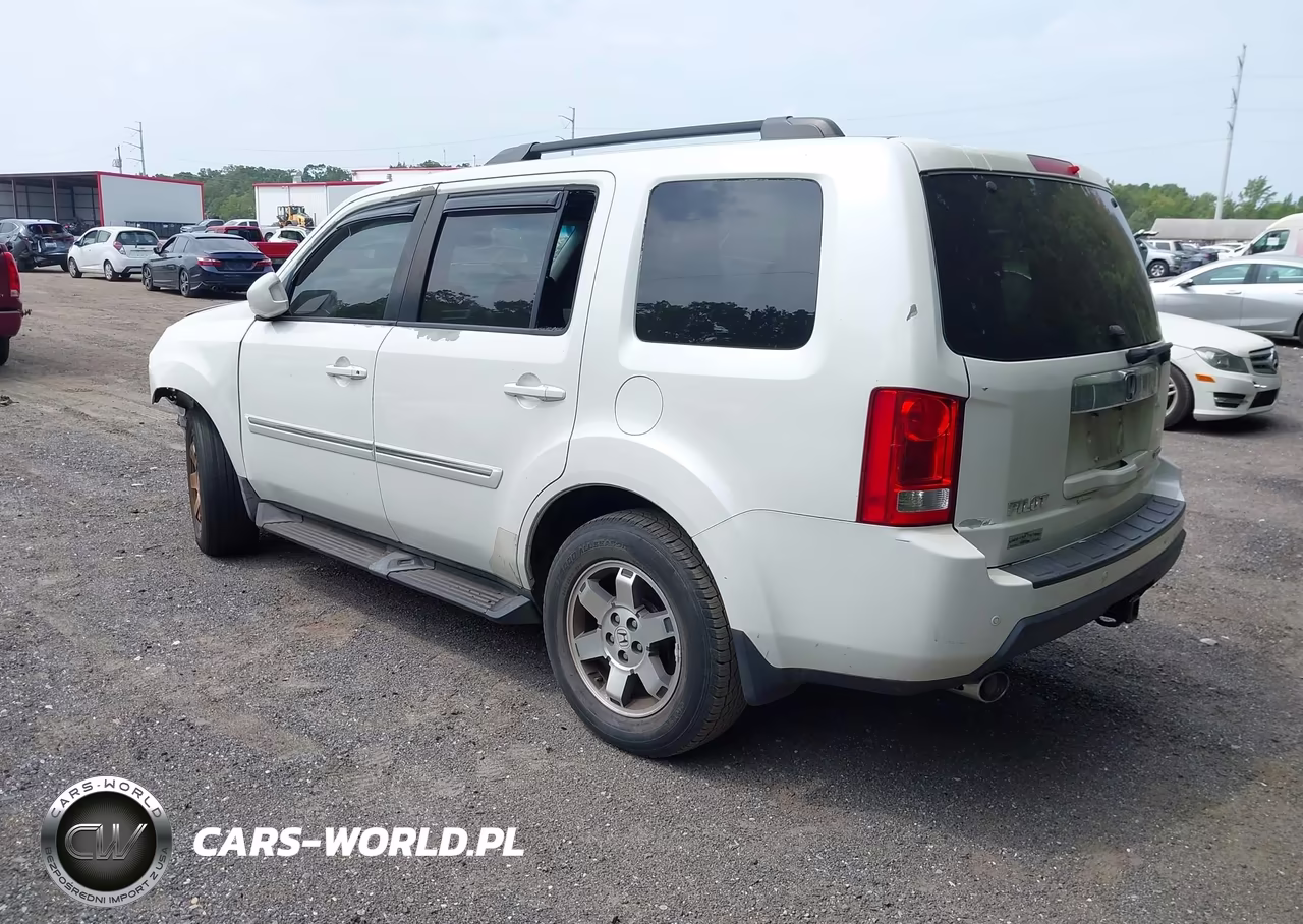 2011 Honda Pilot Touring VIN:5FNYF3H91BB021207 - 3