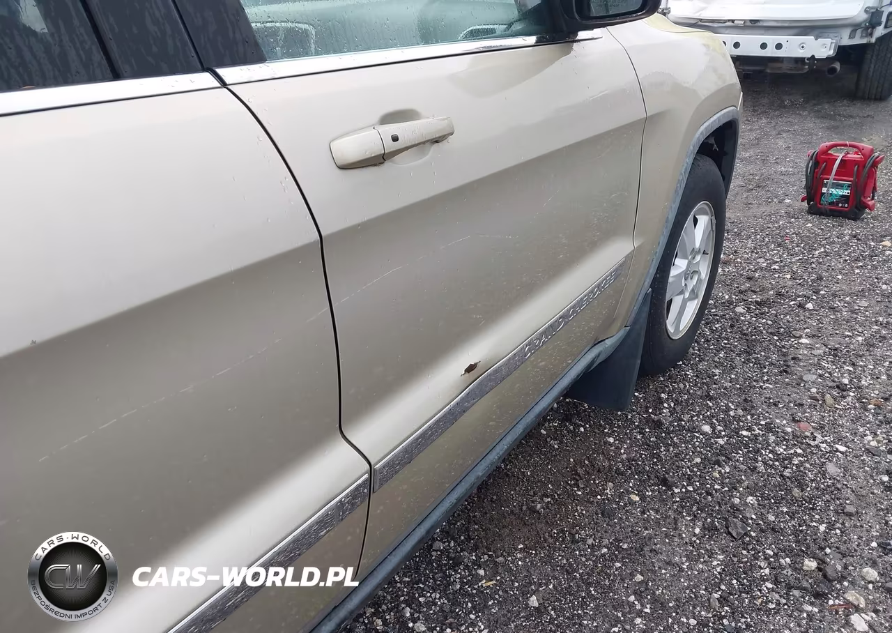 2012 Jeep Grand Cherokee Laredo VIN:1C4RJFAG4CC179939 - 6