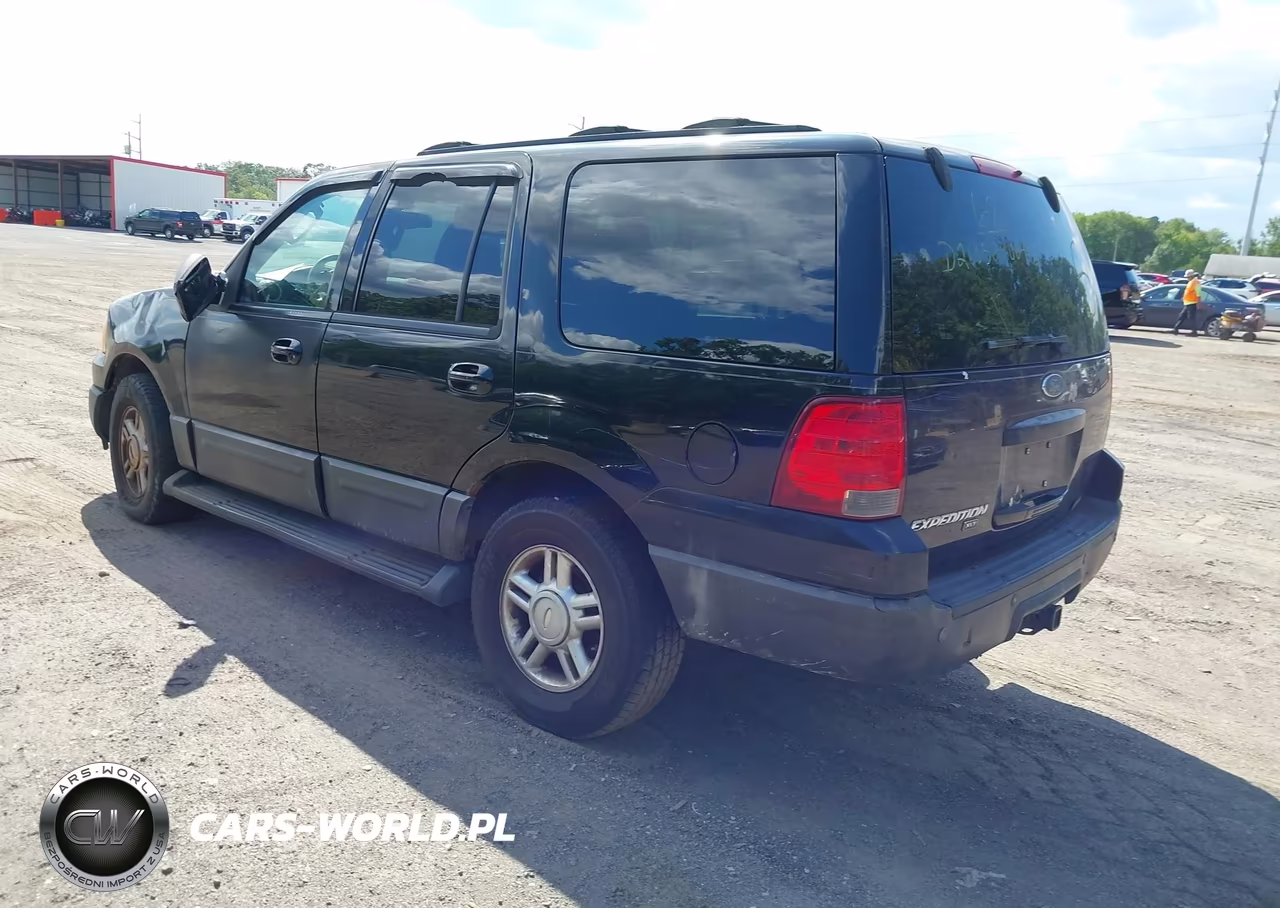 2004 Ford Expedition Xlt VIN:1FMFU16W24LB52748 - 3