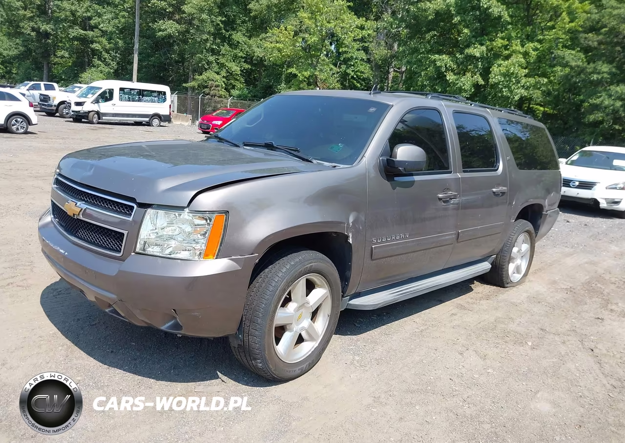 2013 Chevrolet Suburban Lt VIN:1GNSKJE76DR378041 - 2