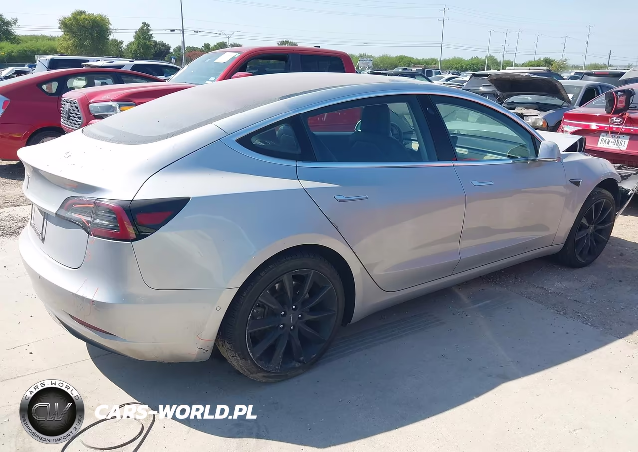 2018 Tesla Model 3 Long Range-Mid Range VIN:5YJ3E1EA8JF014317 - 4