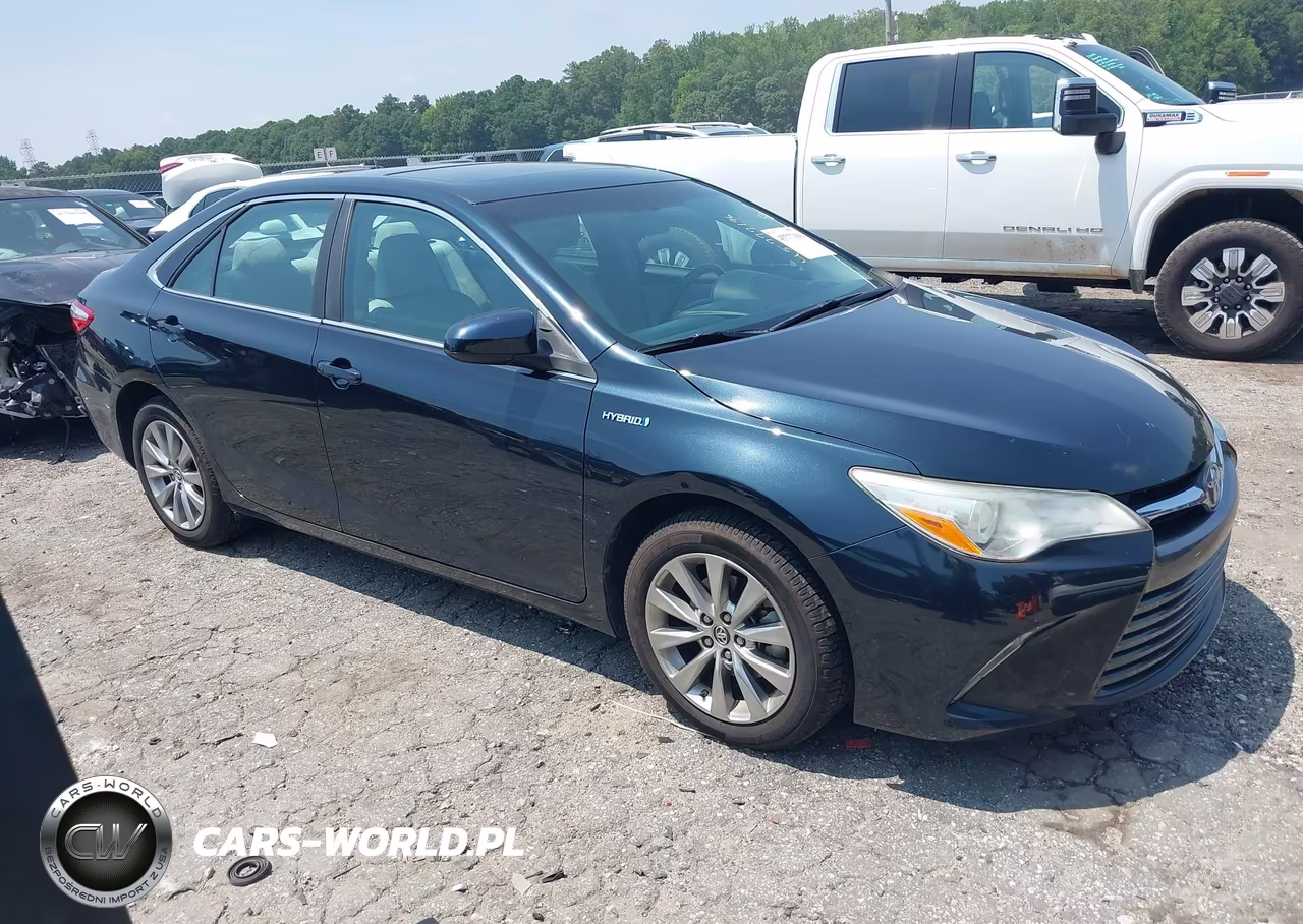 2015 Toyota Camry Hybrid Xle