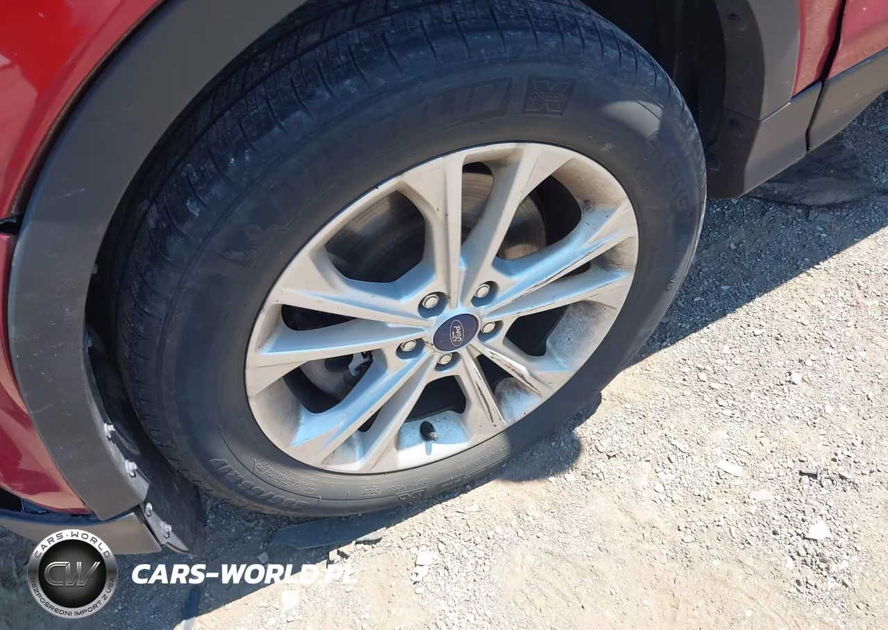 2018 Ford Escape Se VIN:1FMCU9GDXJUA47413 - 12