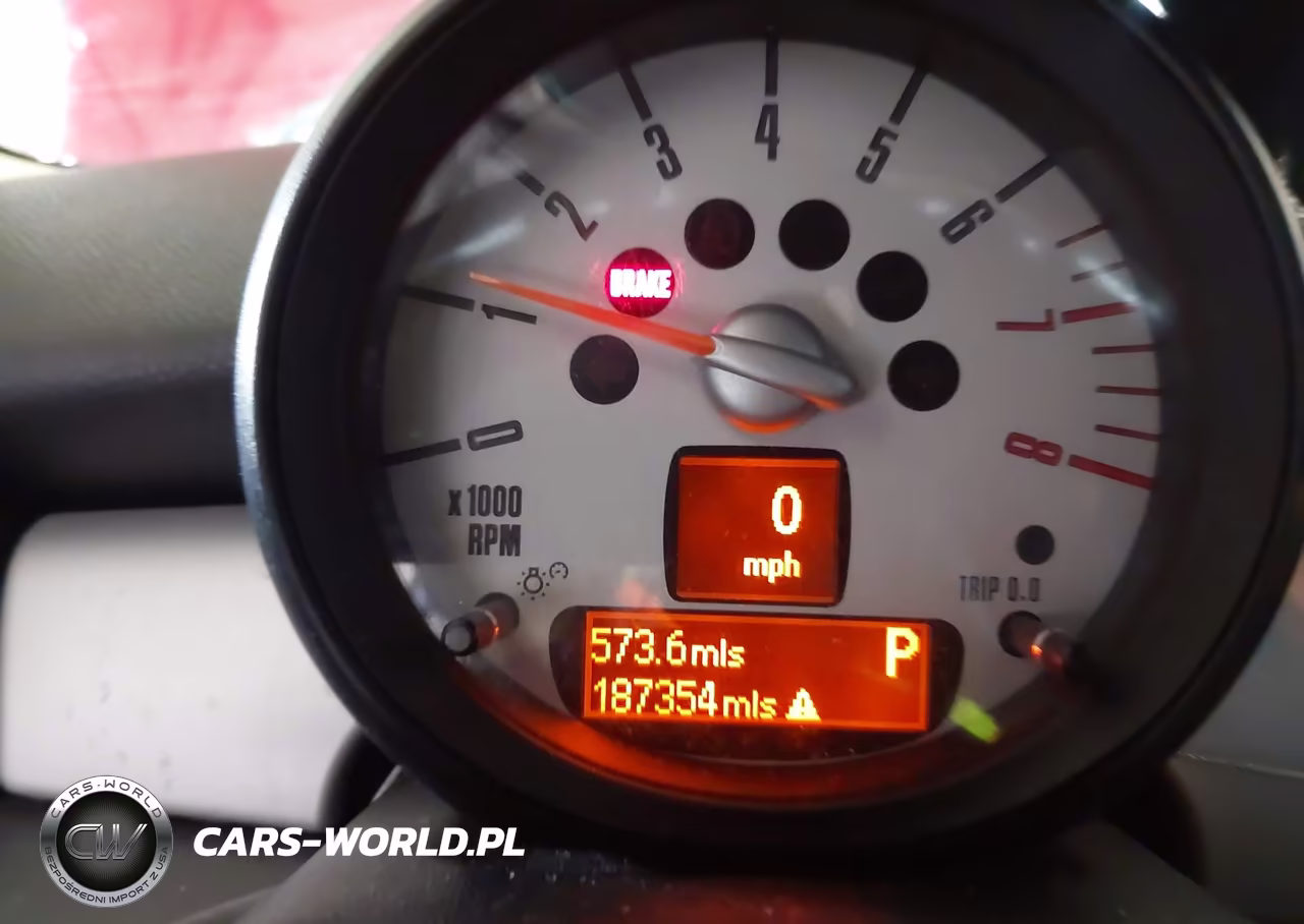 2011 Mini Cooper VIN:WMWSU3C58BT251899 - 7