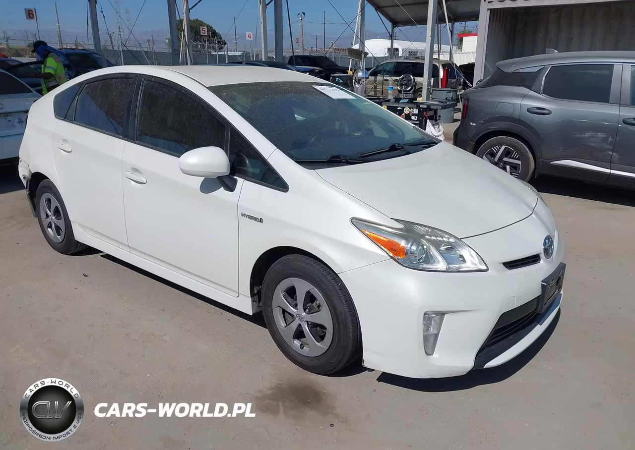 2015 Toyota Prius Three – zdjęcie 1 z 16