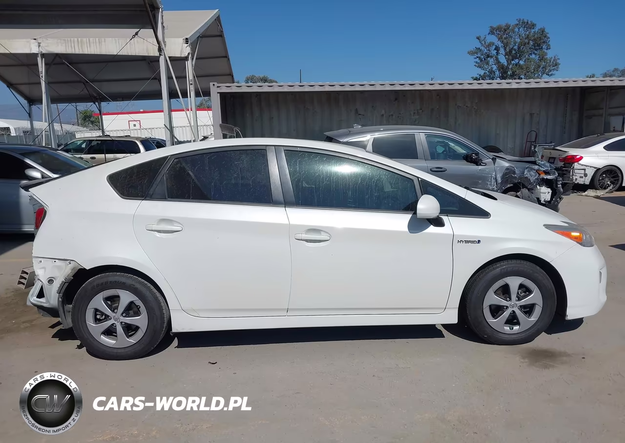 2015 Toyota Prius Three VIN:JTDKN3DU9F1961238 - 13