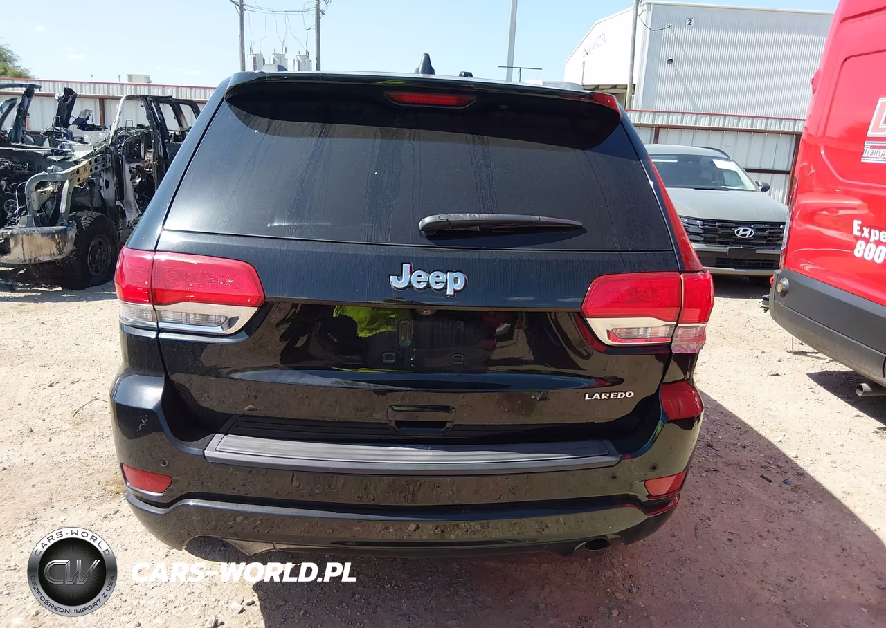 2017 Jeep Grand Cherokee Laredo VIN:1C4RJEAG7HC626314 - 16