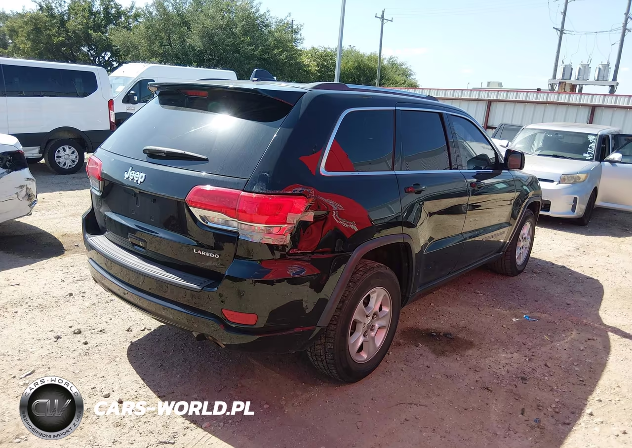 2017 Jeep Grand Cherokee Laredo VIN:1C4RJEAG7HC626314 - 4