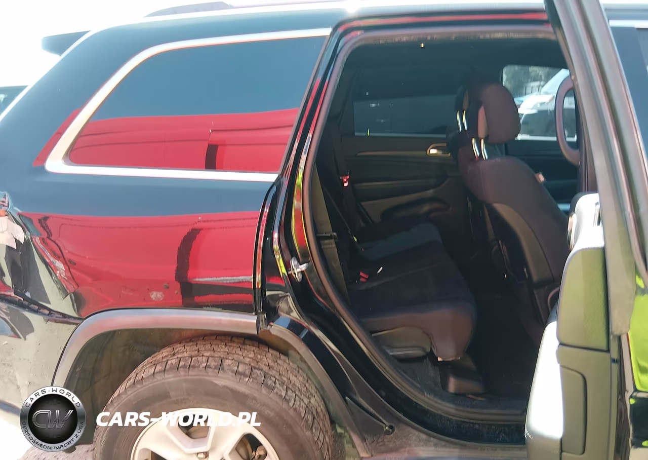 2017 Jeep Grand Cherokee Laredo VIN:1C4RJEAG7HC626314 - 8